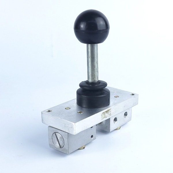 Joystick Pneumático 2 Funções Com Micro Válvula-849792d6-8b73-4115-9bac-094a421a62c7